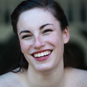 Meet your Posher, Flora